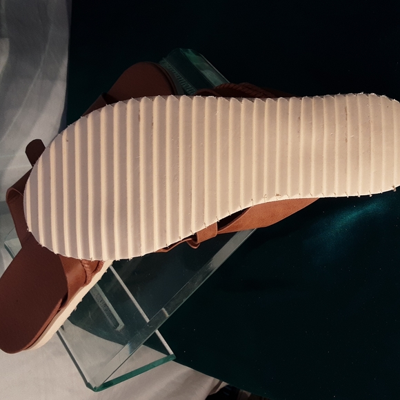 Shoes - Picture 3 of 3